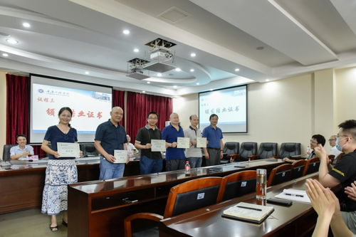 聚焦前沿技術(shù)，助力產(chǎn)業(yè)升級(jí) 電子信息學(xué)院成功開展5G關(guān)鍵技術(shù)及行業(yè)應(yīng)用專題培訓(xùn)與影視專業(yè)技術(shù)培訓(xùn)